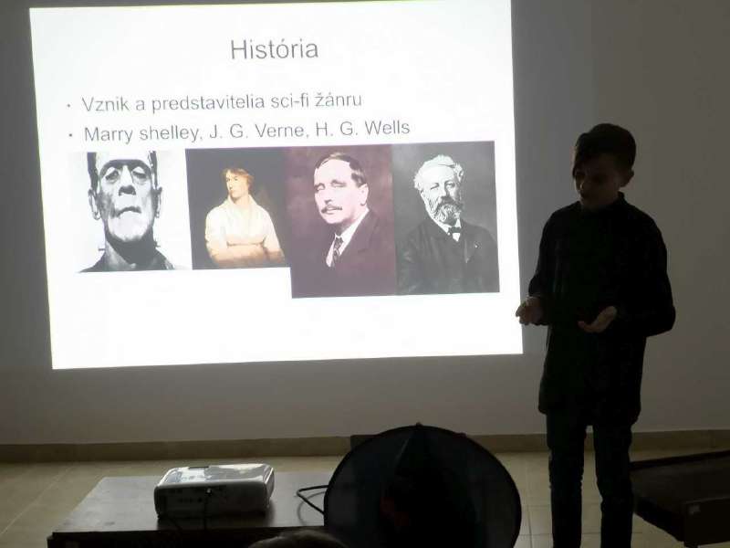Zoran Varchola - Sci-fi žáner v literatúre a filme fotografia 003.jpg
