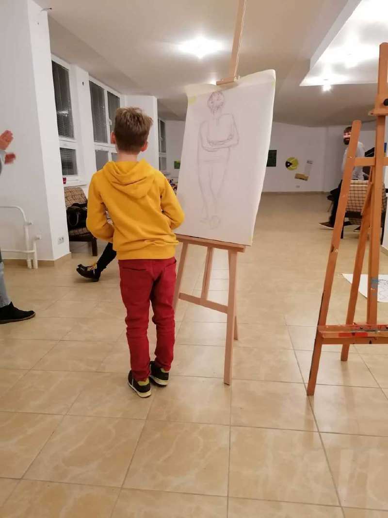 Kreslenie podľa živého modelu fotografia 009.jpg